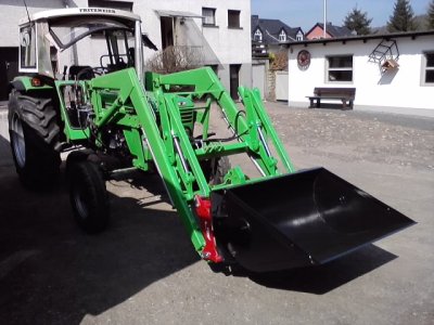 Traktor 001.jpg